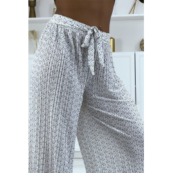 Pantalon palazzo plissé blanc avec joli motif - 5