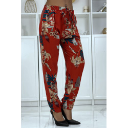 Pantalon fluide rouge à motif floral B-36 - 4