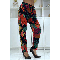 Pantalon fluide noir/rouge à motif floral B-24 - 1