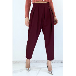 Pantalon bordeaux bouffant taille haute à pinces