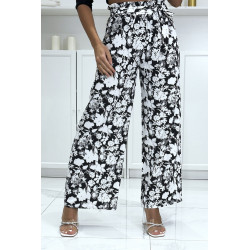 Pantalon palazzo noir et blanc motif fleuris tendance et chic 